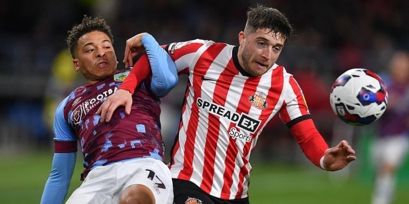 Lịch sử đối đầu và phong độ gần đây đều nghiêng về Liverpool